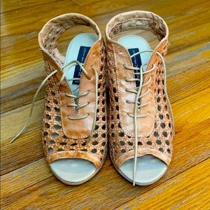 Heeled Slingback Sandals